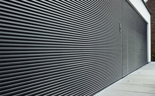 Horizontale Fassadenverkleidung Linius Renson
