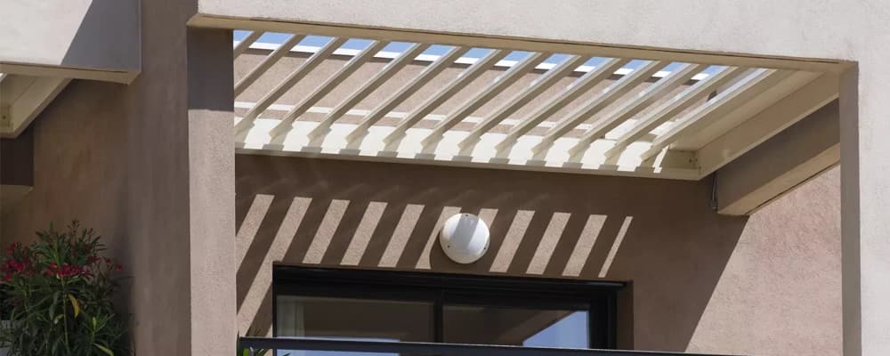Entretien d'une pergola aluminium : nos conseils pratiques