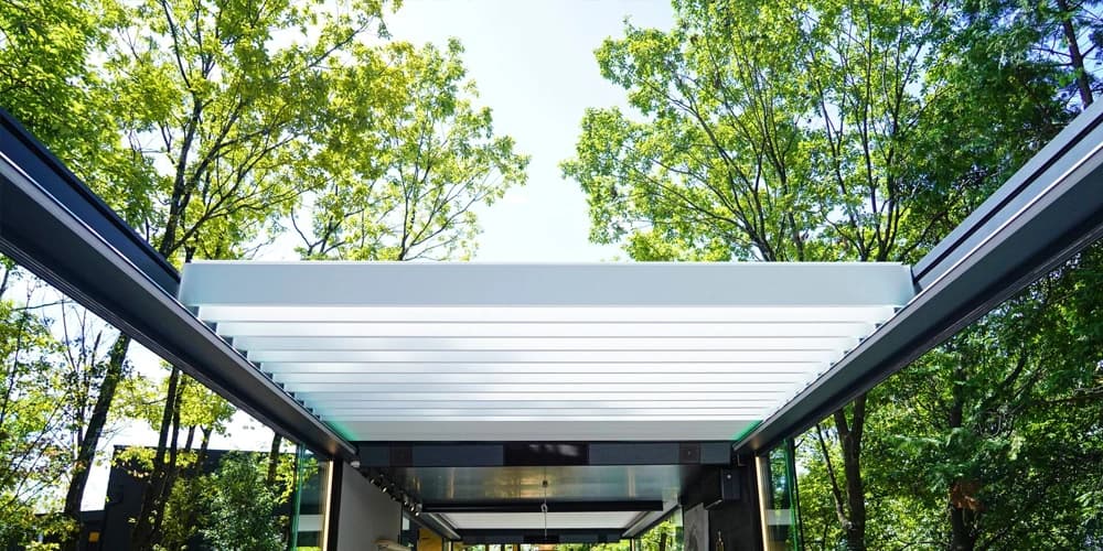 Pergola bioclimatique : le guide complet pour la Suisse